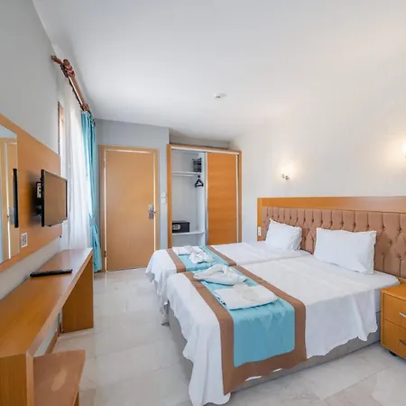 酒店 Majeste Bodrum 4*