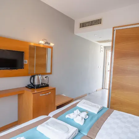 酒店 Majeste Bodrum 4*
