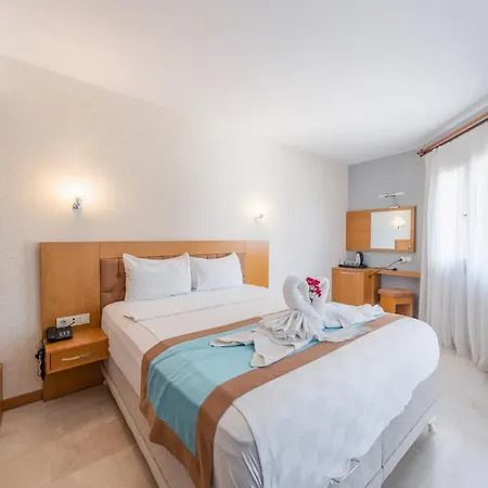 酒店 Majeste Bodrum 4*