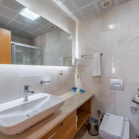 Majeste Bodrum 酒店 4*