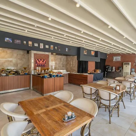 Majeste Bodrum 居姆贝特